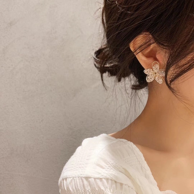 Korean New Arrival Sweet Crystal Holiday Flower Stud Earrings