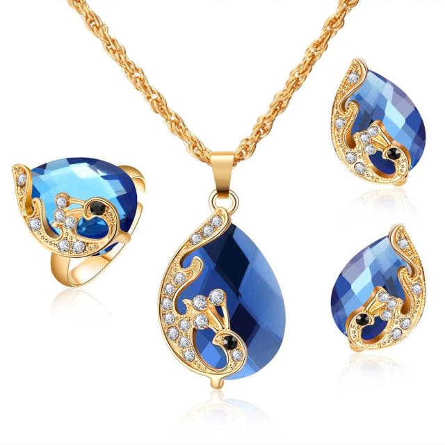 Vintage Waterdrop Rhinestone Pendant Necklace Earrings Crystal Jewelry Set