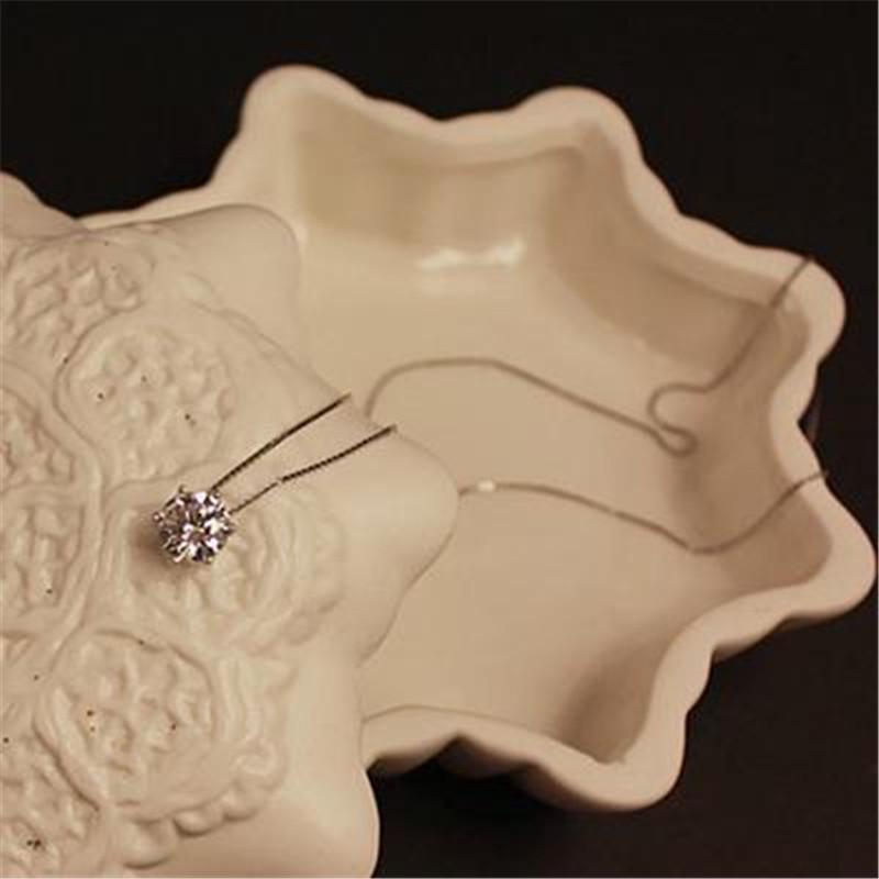 Women Fashion Simple Rhinestone Choker Necklace