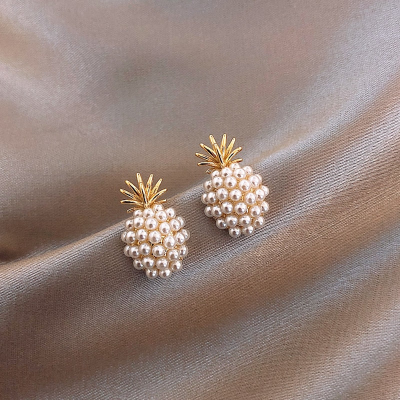 Pineapple pearl earrings