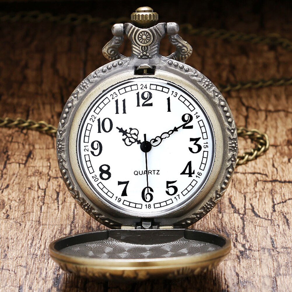 Retro  Design Lucky Pendant Clock Old Fashioned Bronze Necklace Watch