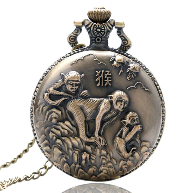 Retro  Design Lucky Pendant Clock Old Fashioned Bronze Necklace Watch