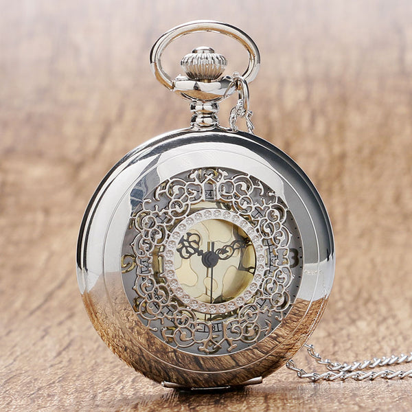Reloj de bolsillo con colgante de plata hueca y collar