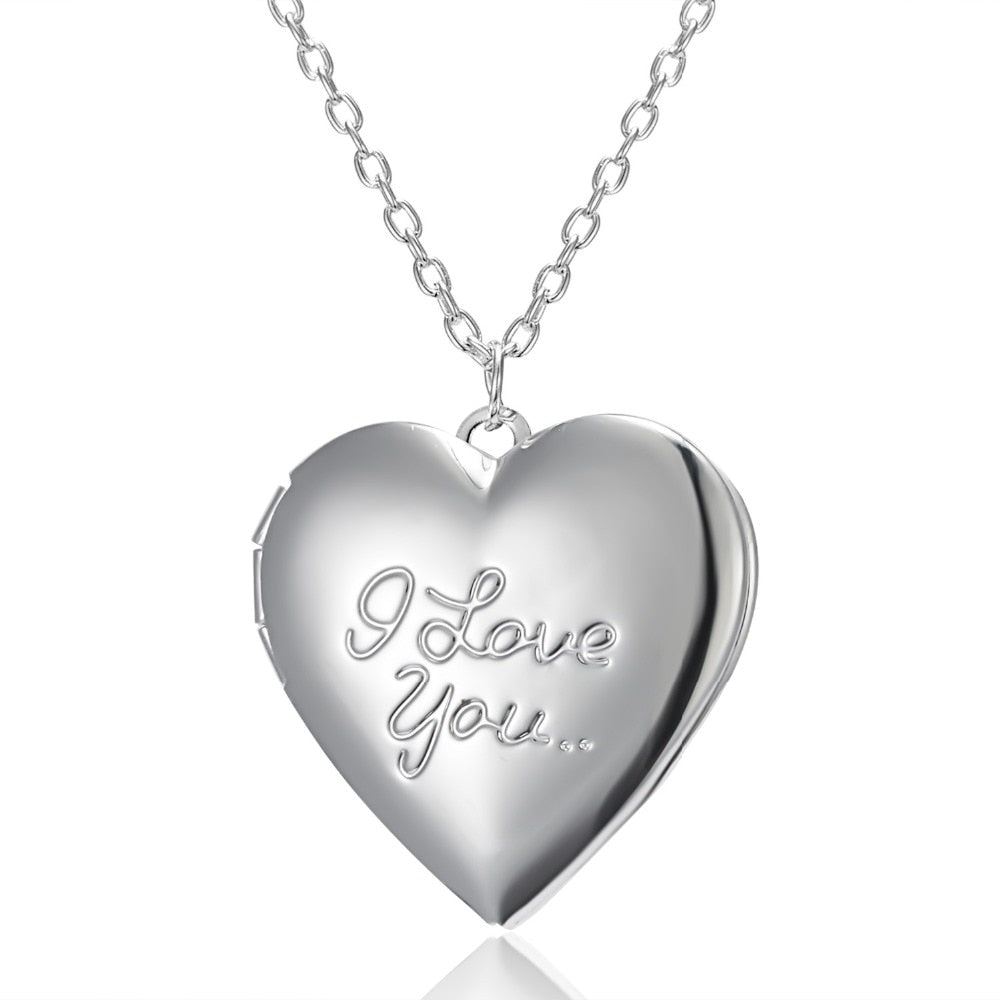 Unique Carved Design Heart-shaped Photo Frame Pendant Necklace