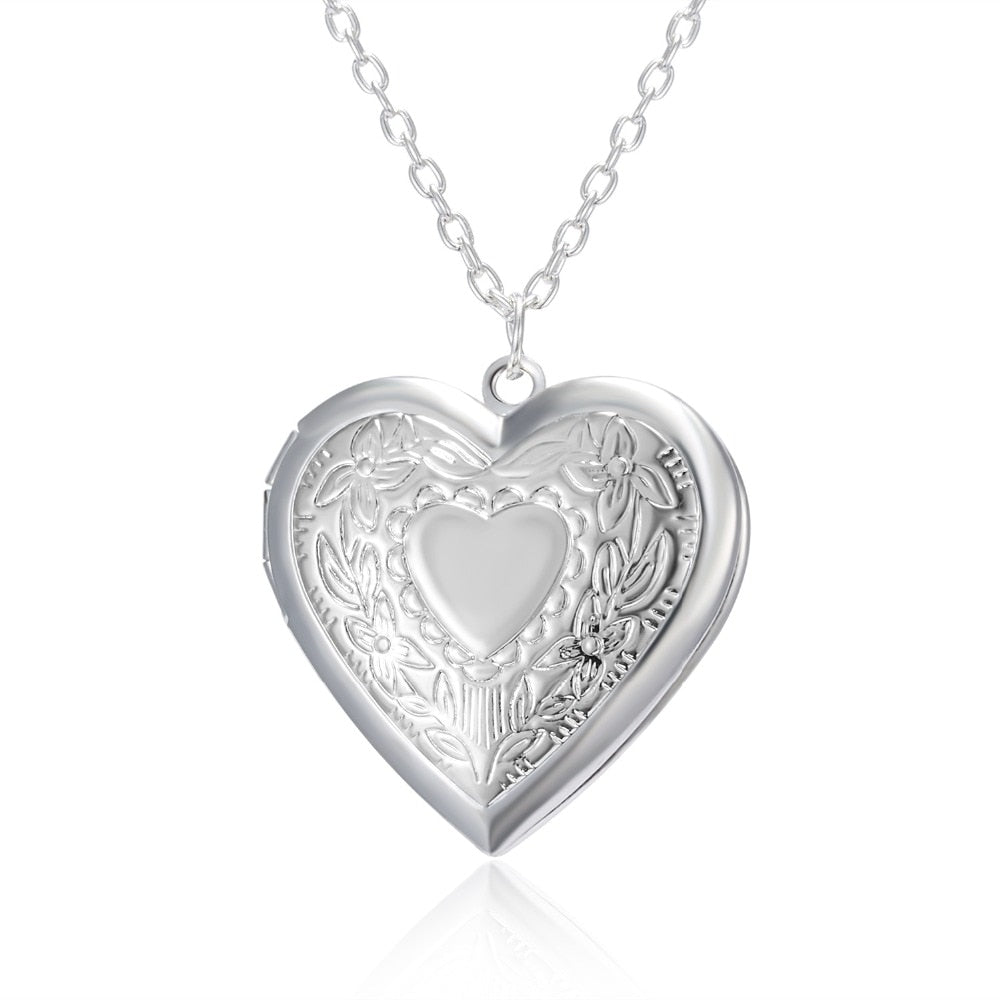 Unique Carved Design Heart-shaped Photo Frame Pendant Necklace