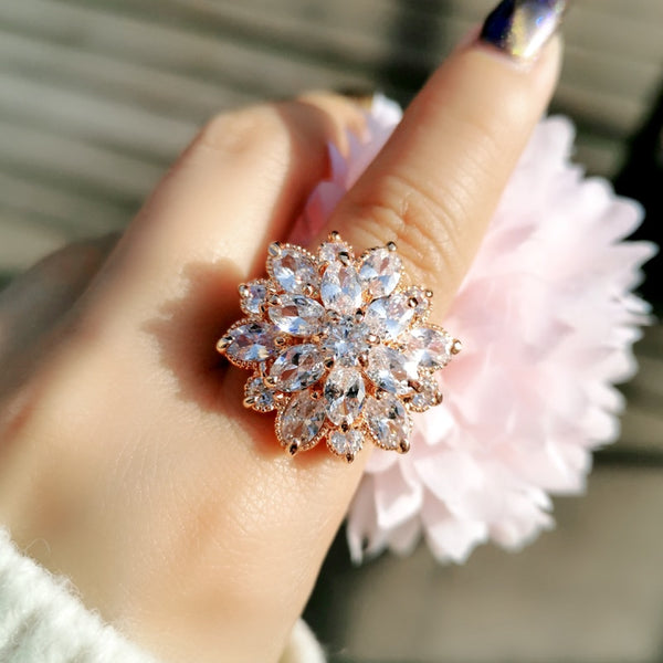 Luxury Crystal Flower Rings For Women