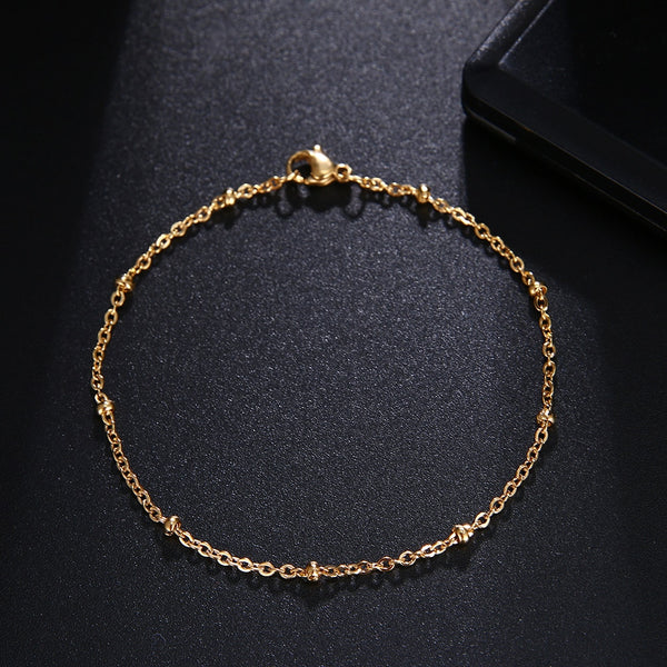 Pulseras de color dorado y plateado para hombre con cuentas doradas que no se decoloran.