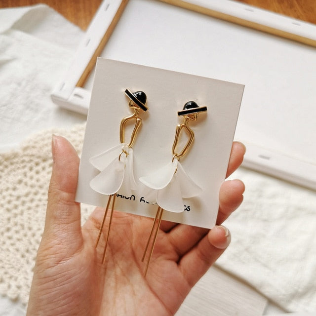 Fashion Trendy earrings flowers stud earrings for women