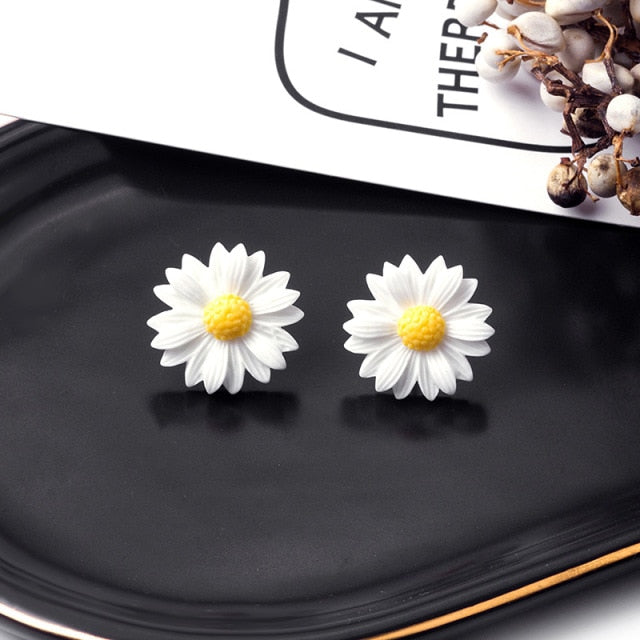 Fashion  Elegant Flower Stud Earrings for Women