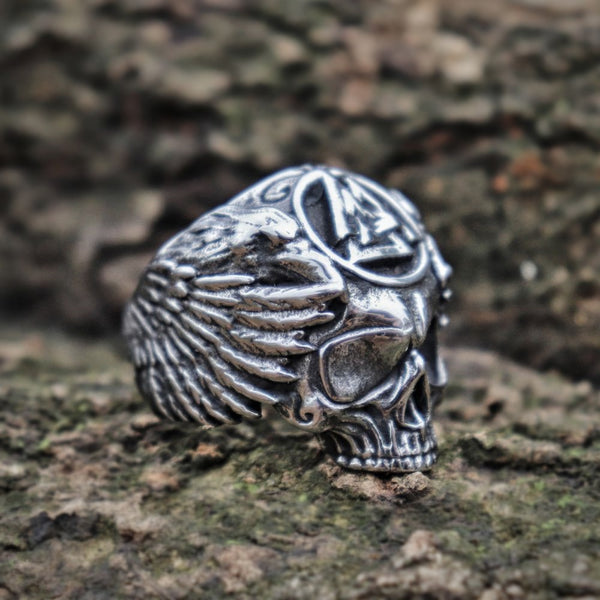 Anillo de acero inoxidable con el símbolo vikingo Valknut y Sukll