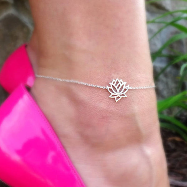 Elegante pulsera de tobillo con flor de loto para mujer y niña.