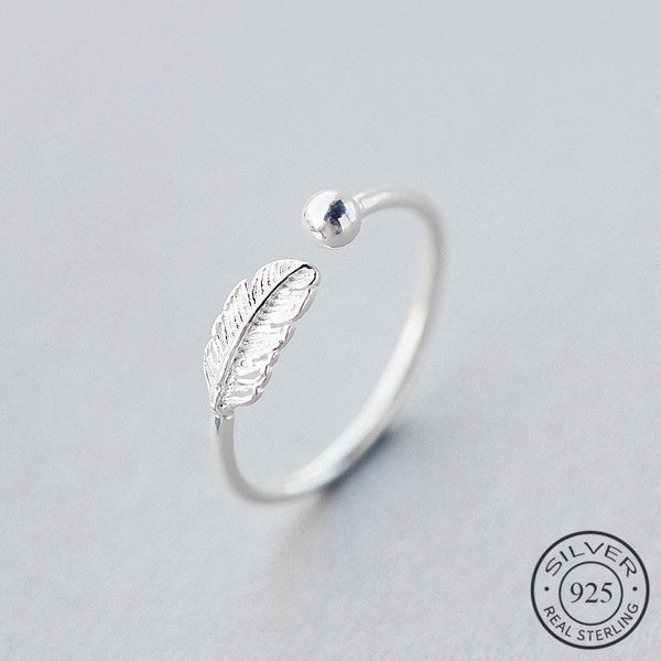 Anillo ajustable con personalidad de pluma linda de plata de ley 925