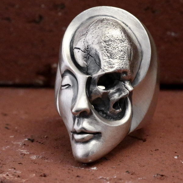 Anillos de calavera Yin y Yang con diseño único de dualidad humana