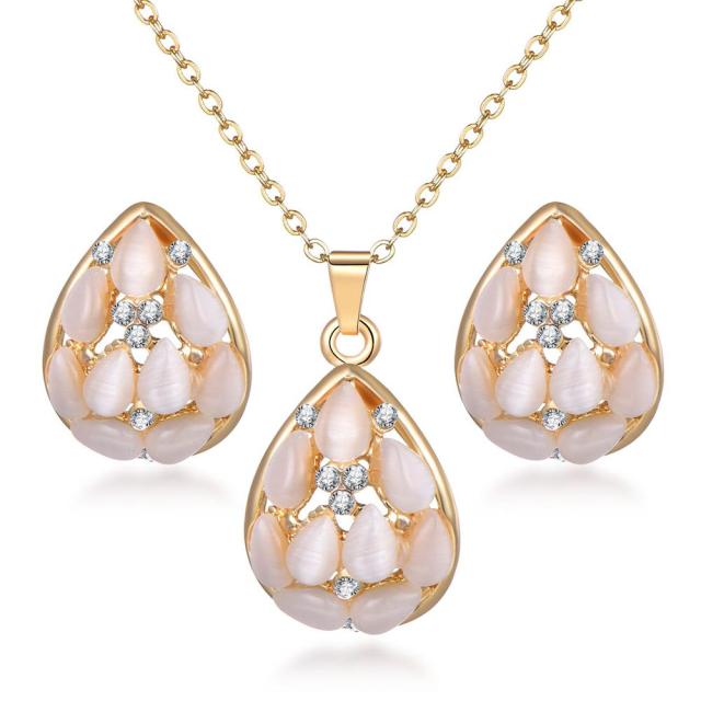 Classy Sparking Crystal Necklace Wedding Gold Jewelry Set