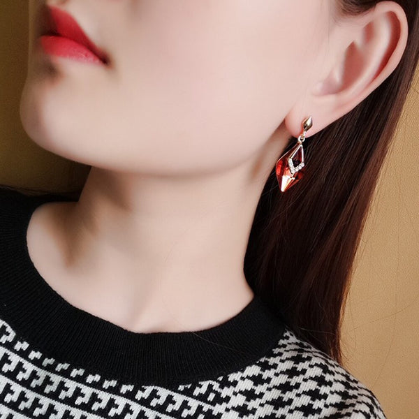 Pendientes de clip con forma de lágrima de cristal de diamantes de imitación de alta calidad de 7 colores, sin perforaciones