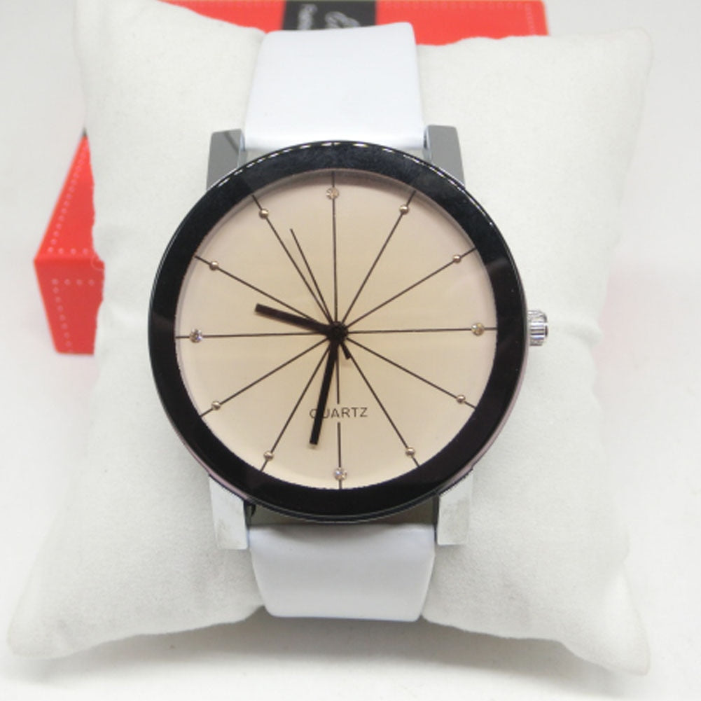 PU Leather Watchband Round Dial Couples Watch