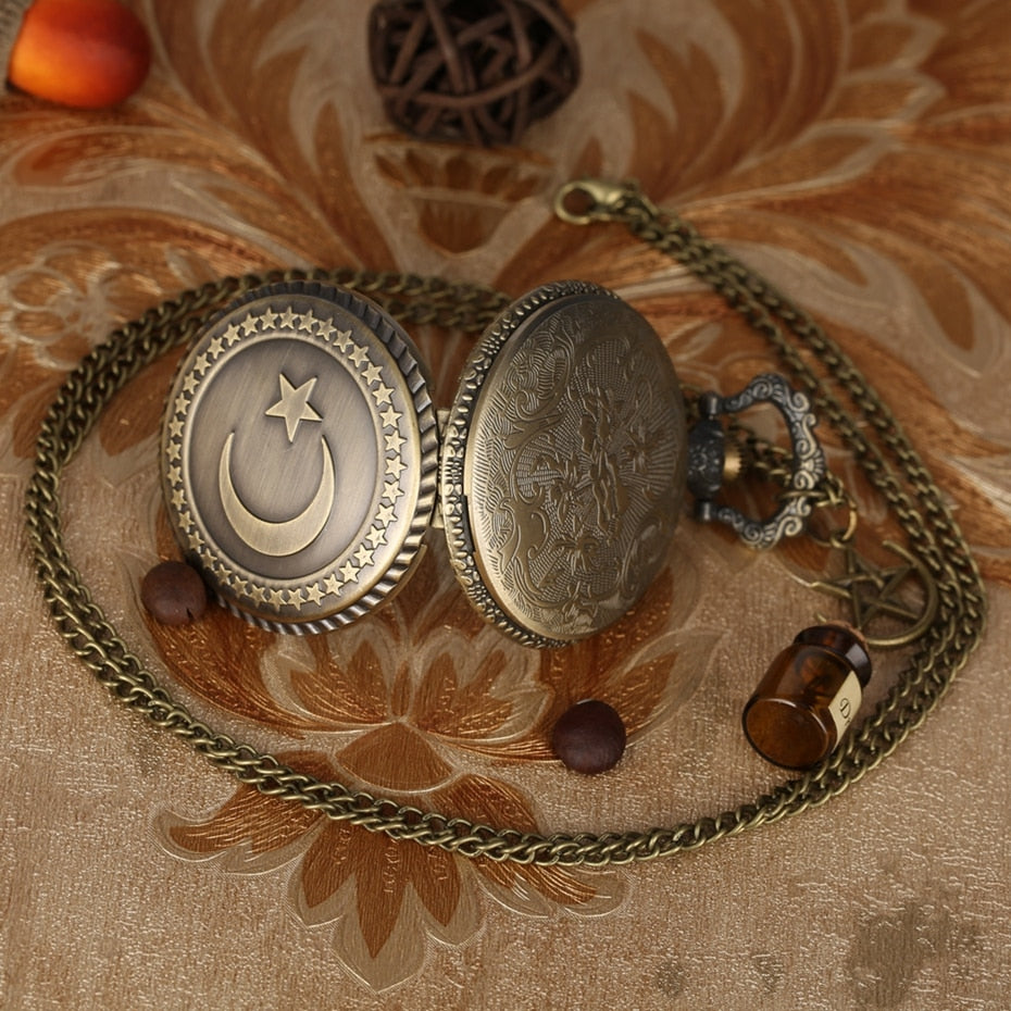 Retro Bronze Turkey Flag Design Moon Star Circle Quartz Antique Pocket Watch