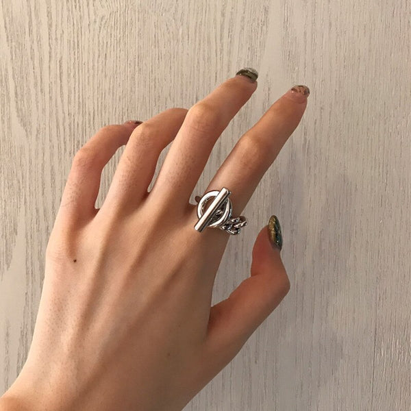 Hollowed Out Toggle Clasp Twisted Rings Metal Chain Circle Bar Geometric Rings