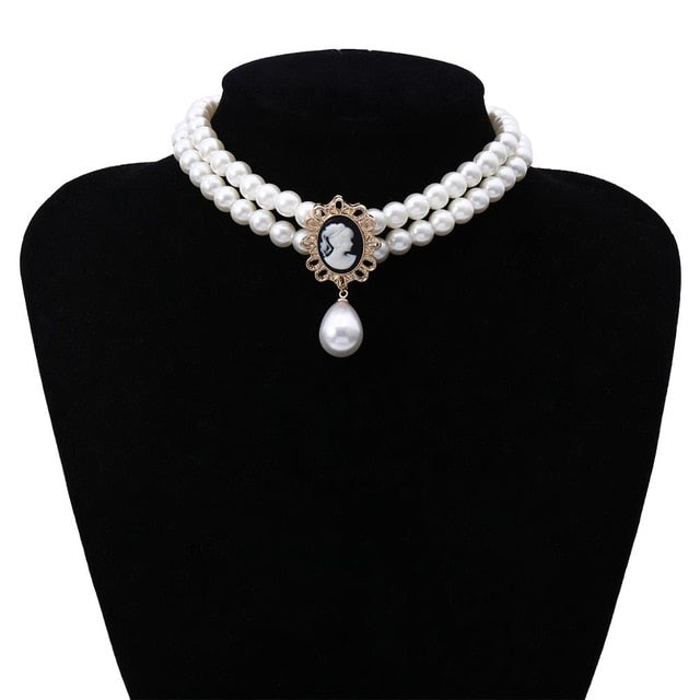 Layered Short Pearl Choker Necklace
