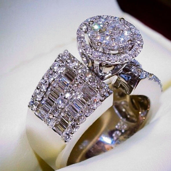 Luxury New Stylish Proposal Rings For Women