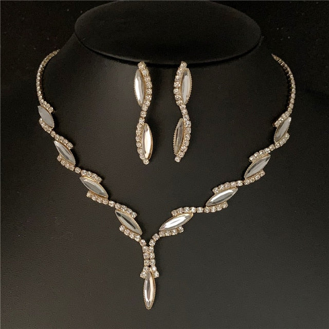 Silver Plated Rhinestone Crystal Necklace Earrings Jewerlry Set