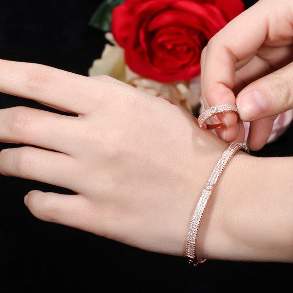 Luxury Bridal Brilliant Design Jewelry Big Round Cubic Zirconia Bangle and Rings Jewelry Set