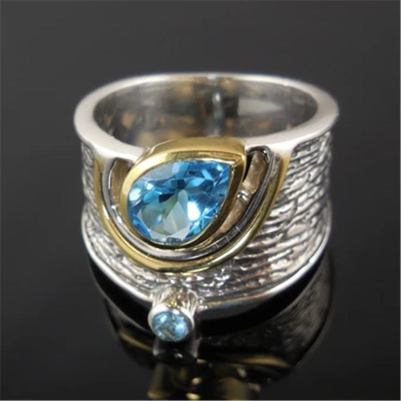 Personality Design with Water Drop Stone Female Party Ring