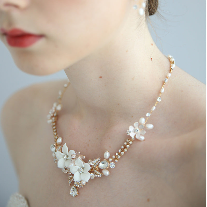 Delicate Floral Bridal Necklace with Earrings Jewelry Set