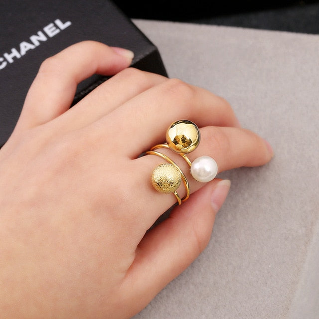 Big Imitation Pearls  Gold Color Metal Hollow  Rings