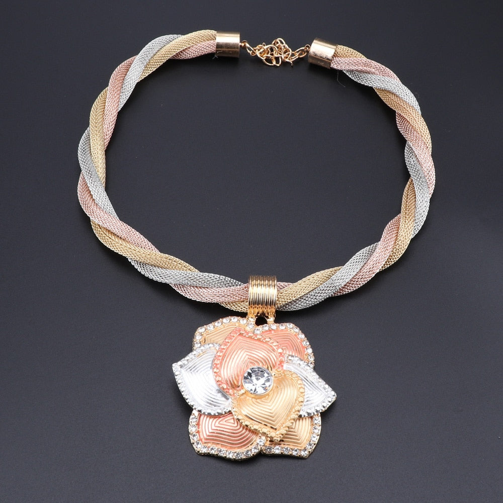 Fashion Elegant Flower Pendant Necklace Jewelry Sets