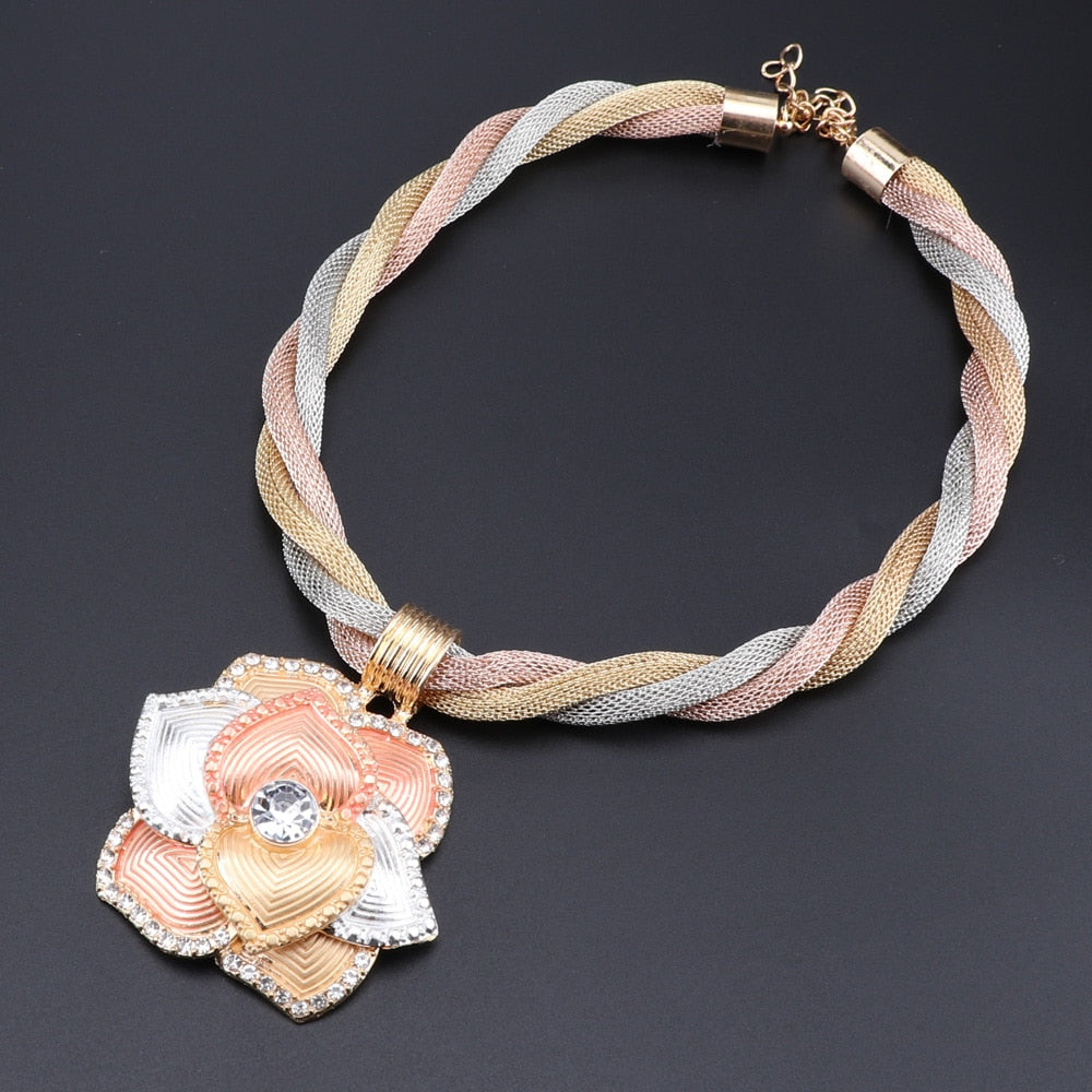 Fashion Elegant Flower Pendant Necklace Jewelry Sets