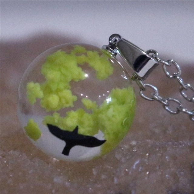 Chic Transparent Resin Rould Ball Moon Pendant Necklace
