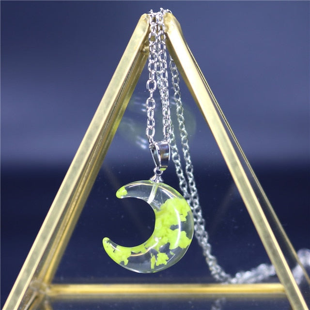 Chic Transparent Resin Rould Ball Moon Pendant Necklace