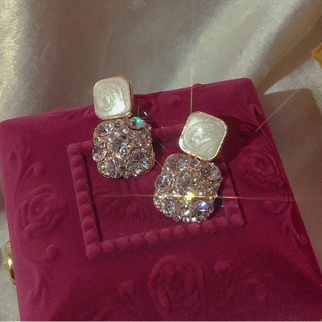 Super flash high sense earrings