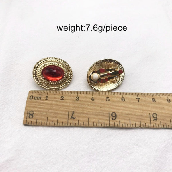 Pendientes de clip con forma de corazón geométrico rojo, redondos, cuadrados y texturizados, elegantes y dulces para bodas.