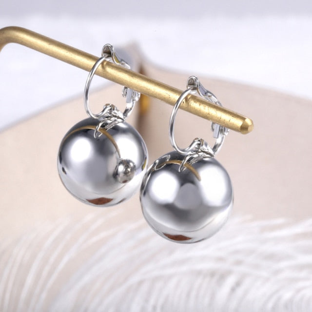 Women's Fashion Ball-Shape Dangle Earrings