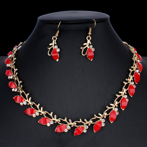 Nuevo conjunto de joyas clásico de collar y pendientes negros