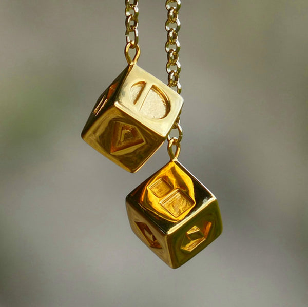 Solo Lucky Dice Prop Gold Color Smugglers Dice/Cube Charm