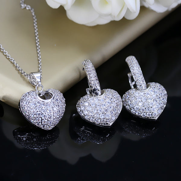Conjuntos de collar y aretes con forma de corazón grande