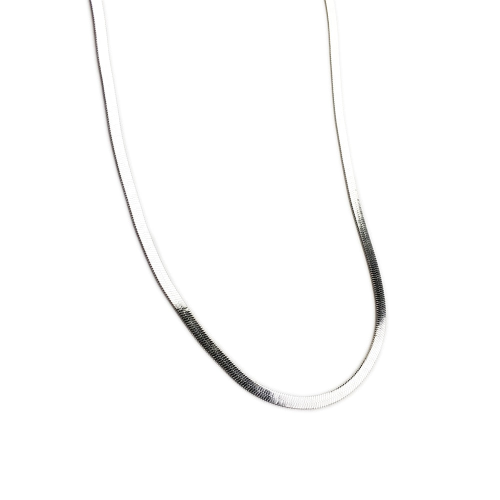 Gold Blade Chain on Neck Choker Necklace