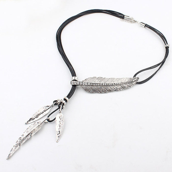New Bohemian Style Rope Chain Leaf Feather Pattern Pendant