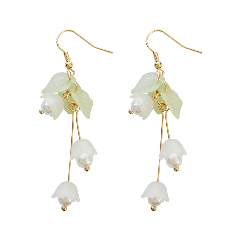 small pure and fresh and sweet girl lilies flowers earring