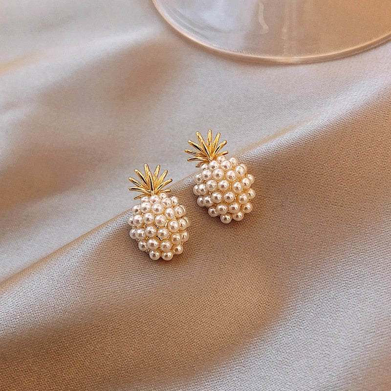 Pineapple pearl earrings