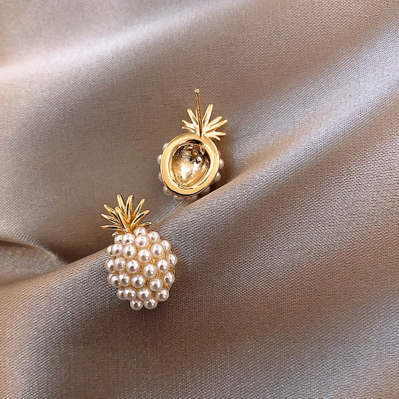 Pineapple pearl earrings