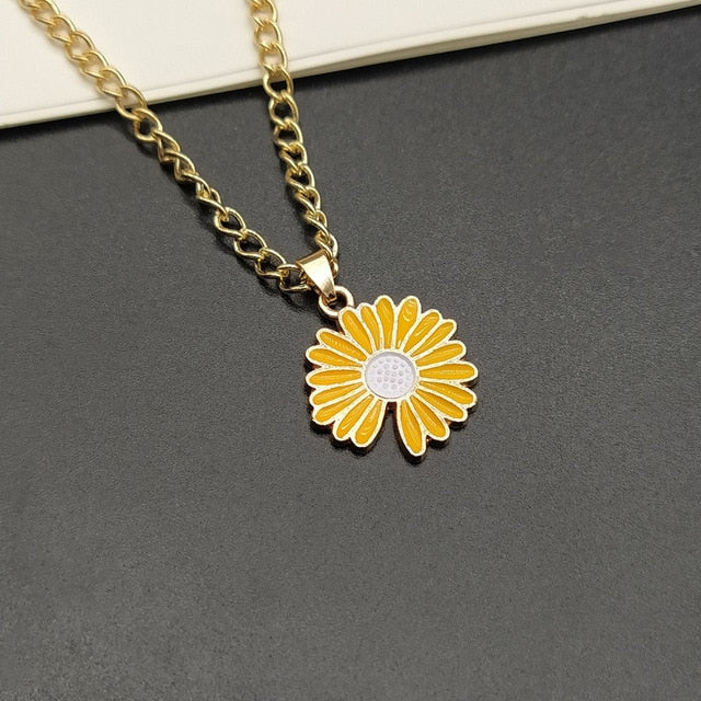 Fashion Sunflower Necklace for Women Pendant Necklace