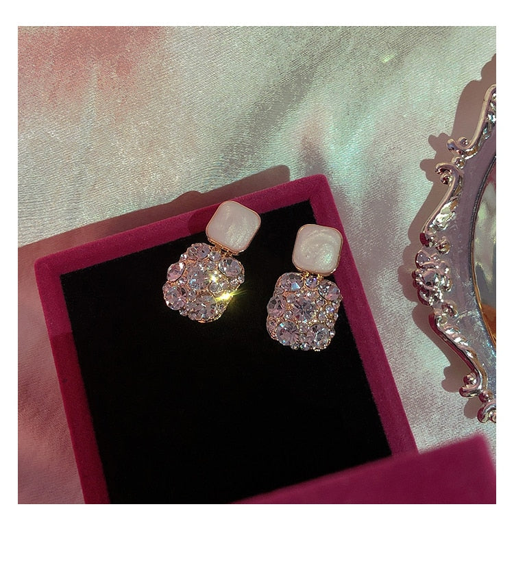 Super flash high sense earrings