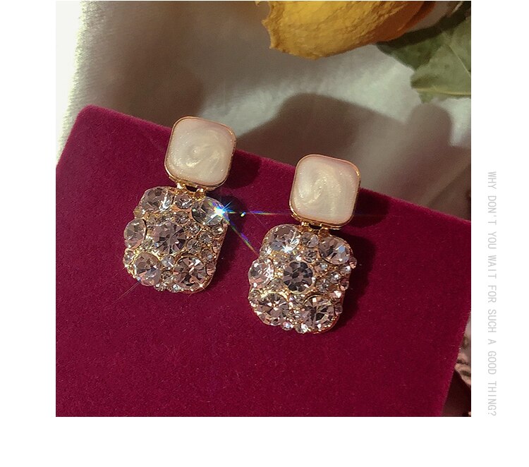 Super flash high sense earrings