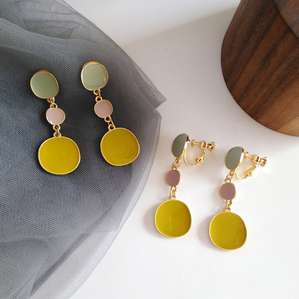Pendientes coreanos de clip con forma de gota de aceite amarillo, sin perforar, de aleación geométrica, con forma de rebanada redonda.