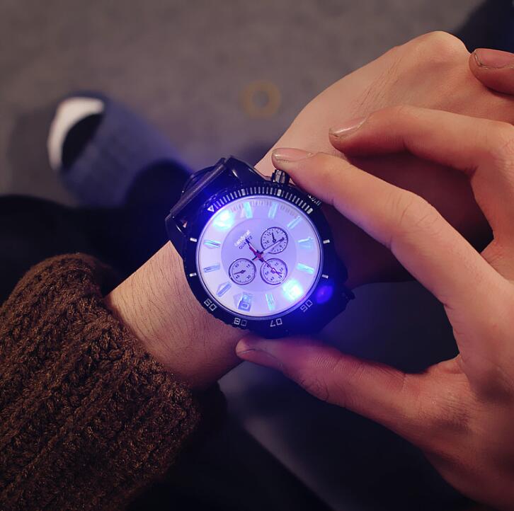 super bright luminous light super large dial  couple watches