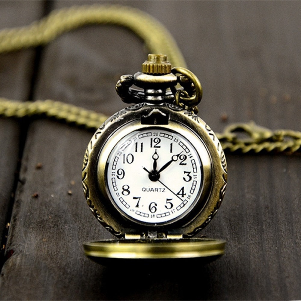 Vintage Steampunk Quartz Necklace Carving Pendant Chain Clock Pocket Watch